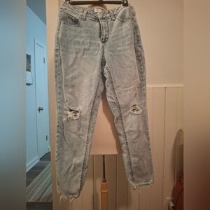 Time and Tru Distressed High Waisted Mom Jeans Size 4